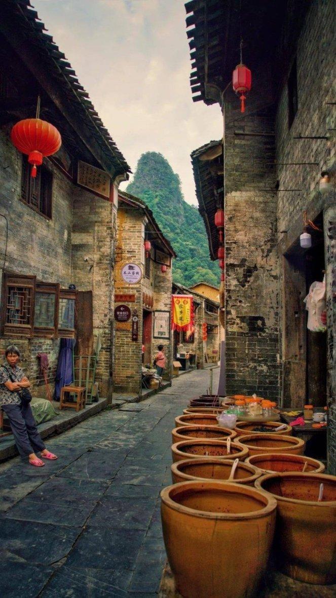 中国农业大学校园内有哪些地标性建筑？
